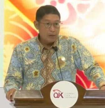 Read more about the article Mundurnya Dirut BEI karena Moril, OJK Bantah Ada Tekanan