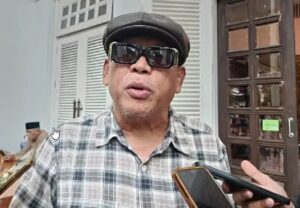 Read more about the article Kasus Tudingan Ijazah Palsu Jokowi Berujung SP3, Ini Rangkaian Perjalanan Eggi Sudjana dan Damai Hari