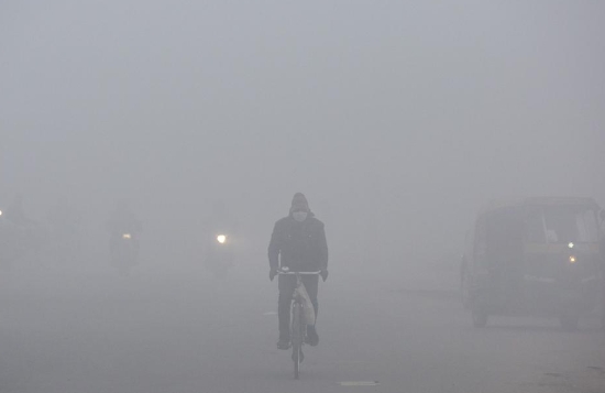 Read more about the article Suhu Ibu kota India, New Delhi Membeku hingga 3,2 Derajat, Kalahkan Dinginnya Himalaya