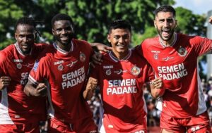 Read more about the article Terjebak di Papan Bawah, Semen Padang FC Lakukan Revolusi Skuad Jelang Putaran Kedua