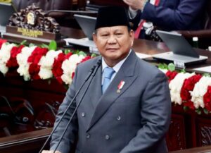 Read more about the article Presiden Prabowo Subianto Canangkan Cadangan BBM Nasional Tiga Bulan, DEN Siapkan Langkah Strategis
